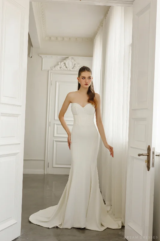 Strapless Minimalist Wedding Dress (#TIFFPHANY)